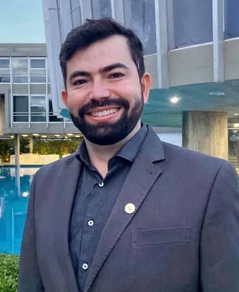Enfermeiro Carlos Leonardo Figueiredo Cunha