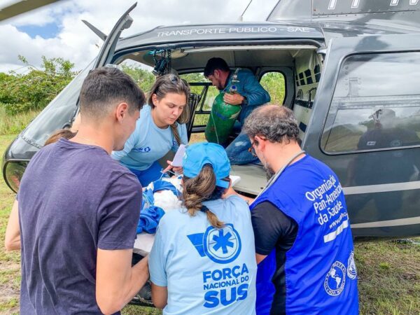 Equipe de Resposta RÃ¡pida atua no fortalecimento a assistÃªncia de Enfermagem prestada na terra indÃ­gena Yanomami